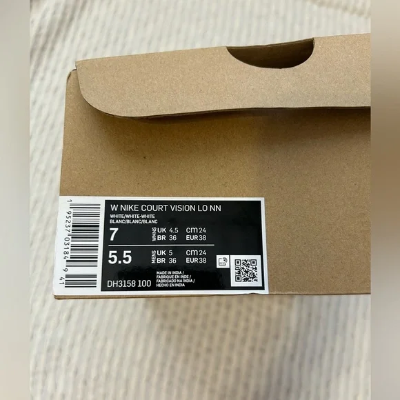 WOMANS NIKE COURT VISION LO NN - Picture 10 of 10